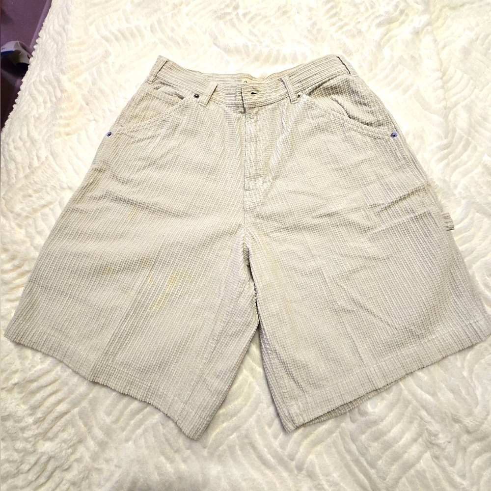 CANYON RIVER BLUES Men's Curdoroy Shorts. Cream. Size 30. 100%Cotton